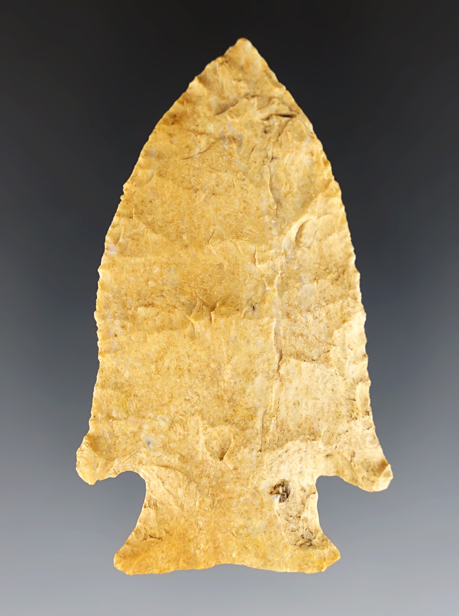 Fine 2 11/16" Hardin Barbed that is well patinated. Found in the Illinois area.