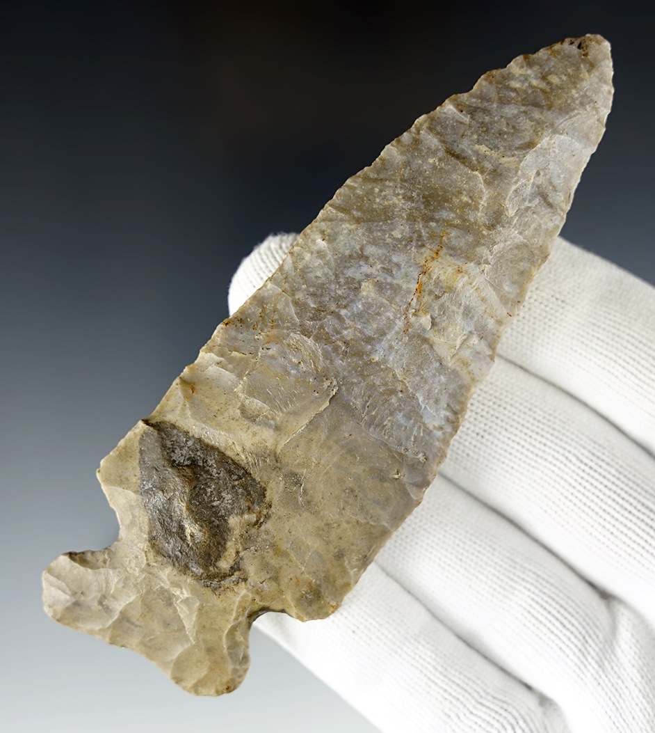 4 5/8" classic Thebes with nice grinding to the base and notches. Found in Delaware Co., Ohio.