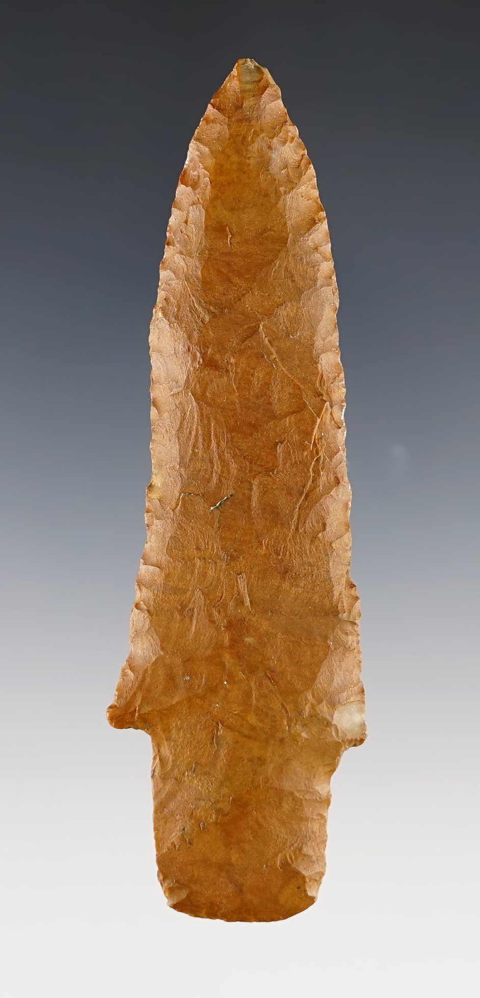 Well made 3 13/16" Pontchartrain found in Tennessee. Made from Dover Chert. Davis COA, G-9..
