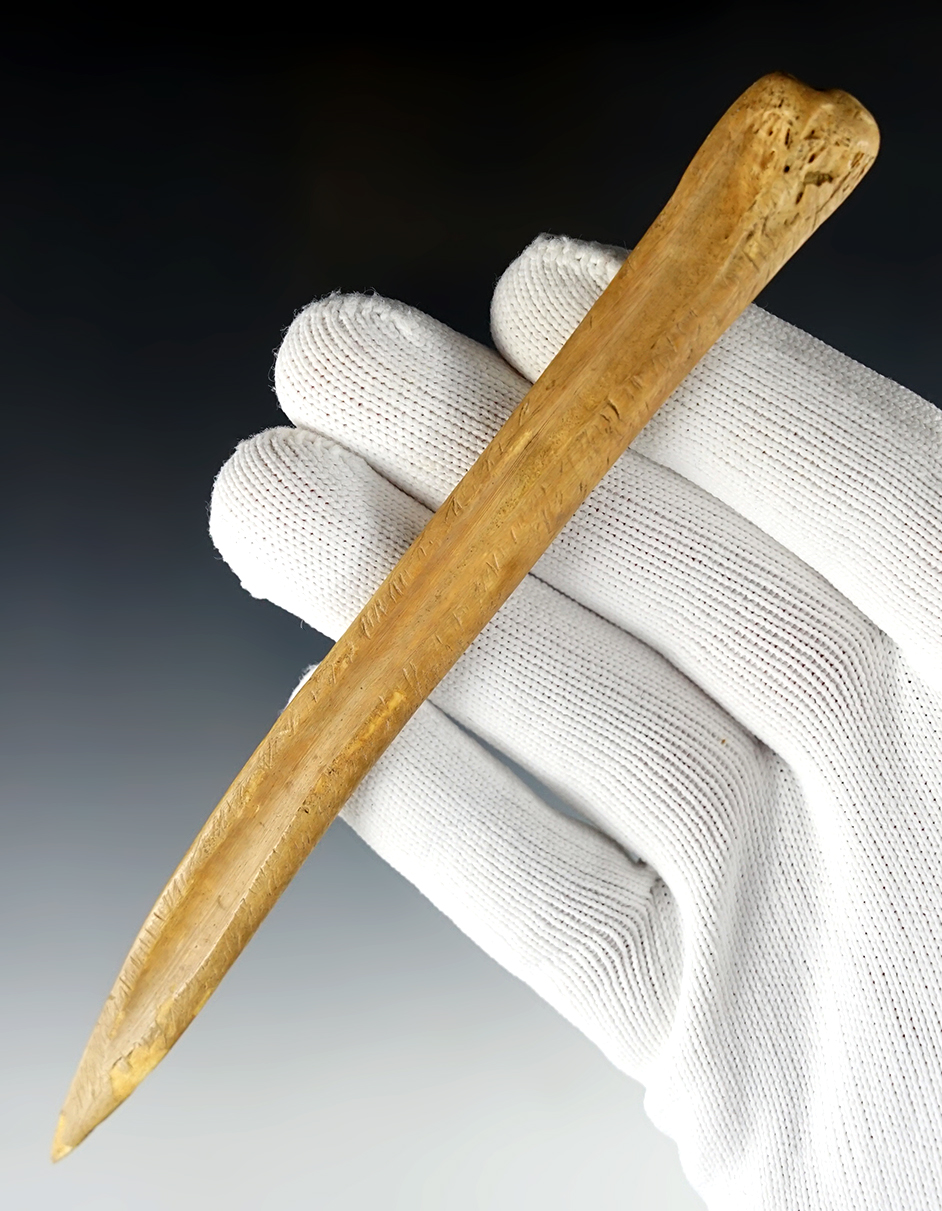 6 7/16" Bone Awl in nice condition. Found in Kentucky.