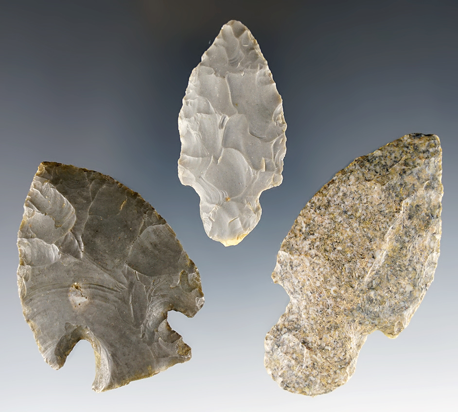 Set of three Indiana points including two Adenas and one Hopewell. The largest is 3".