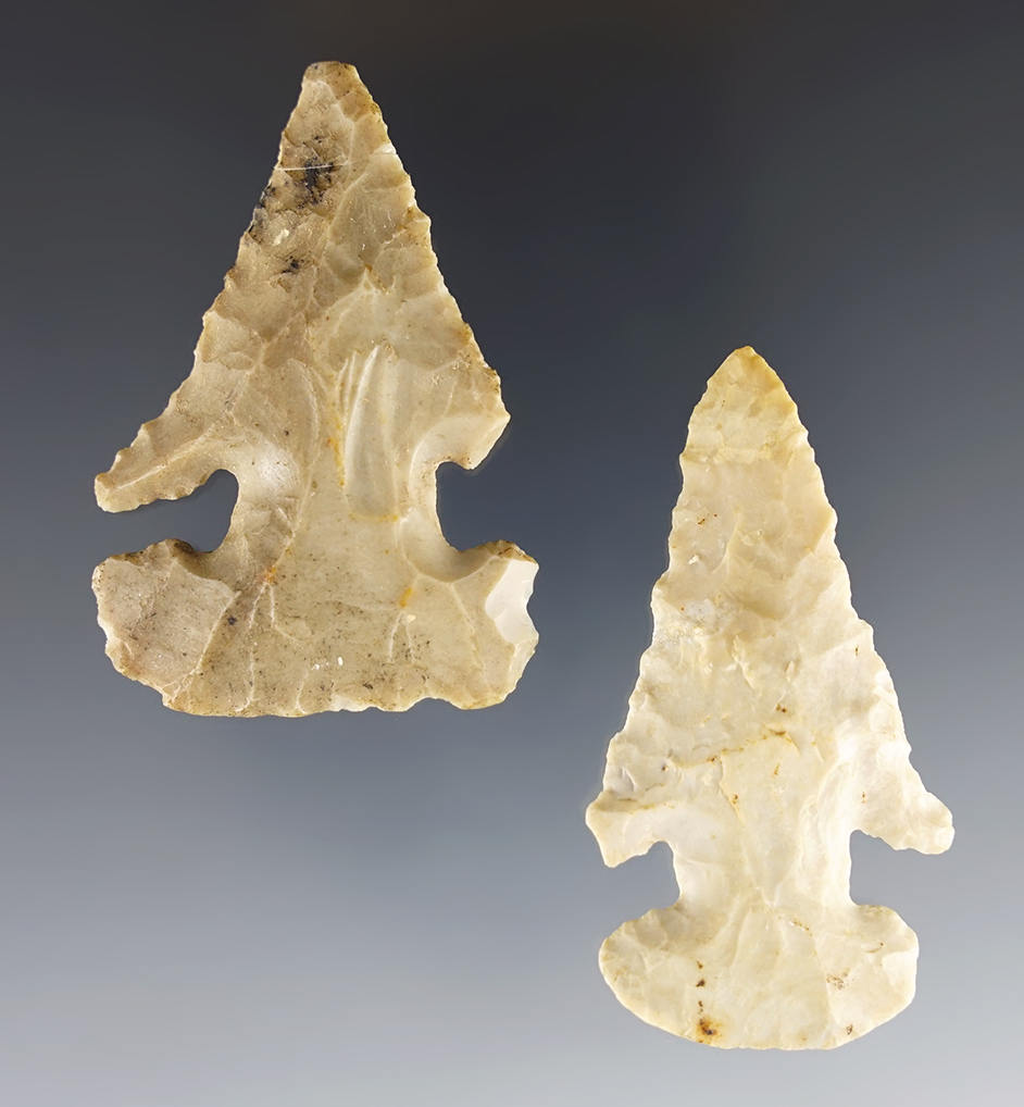 Pair of nice Ohio E-Notch Thebes in good condition. The larger is 2 1/4".