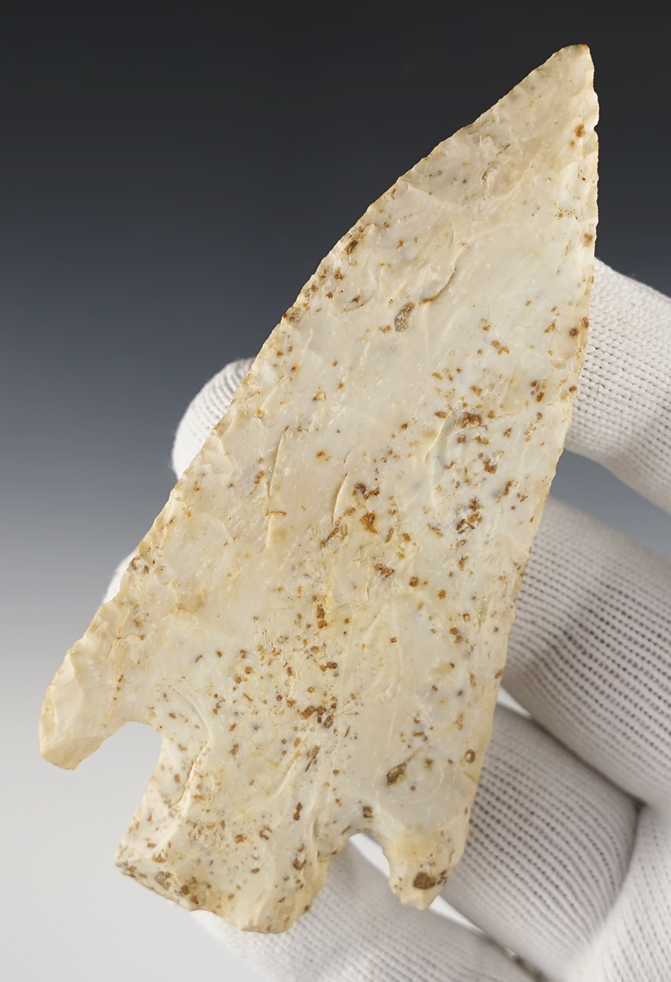 Fine 4 1/4" Mehlville made from Burlington Chert. Found in Lincoln Co., Missouri. COA.