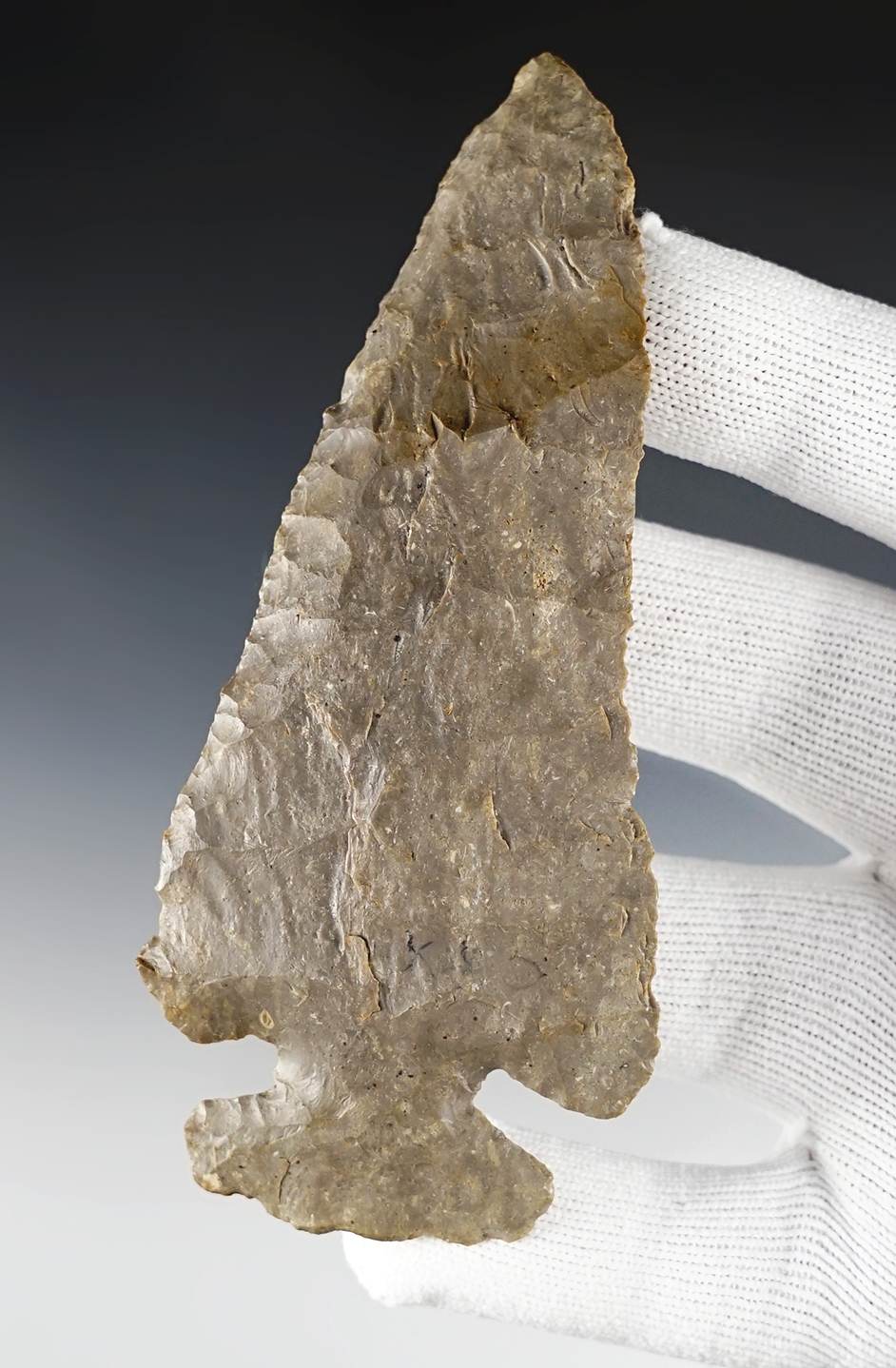 4 5/8" Archaic Thebes with a heavy curve to the blade. Found in Putnam Co., Ohio.