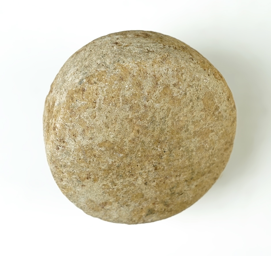 3 1/2" Discoidal in excellent condition. Found in the Missouri/Illinois area.