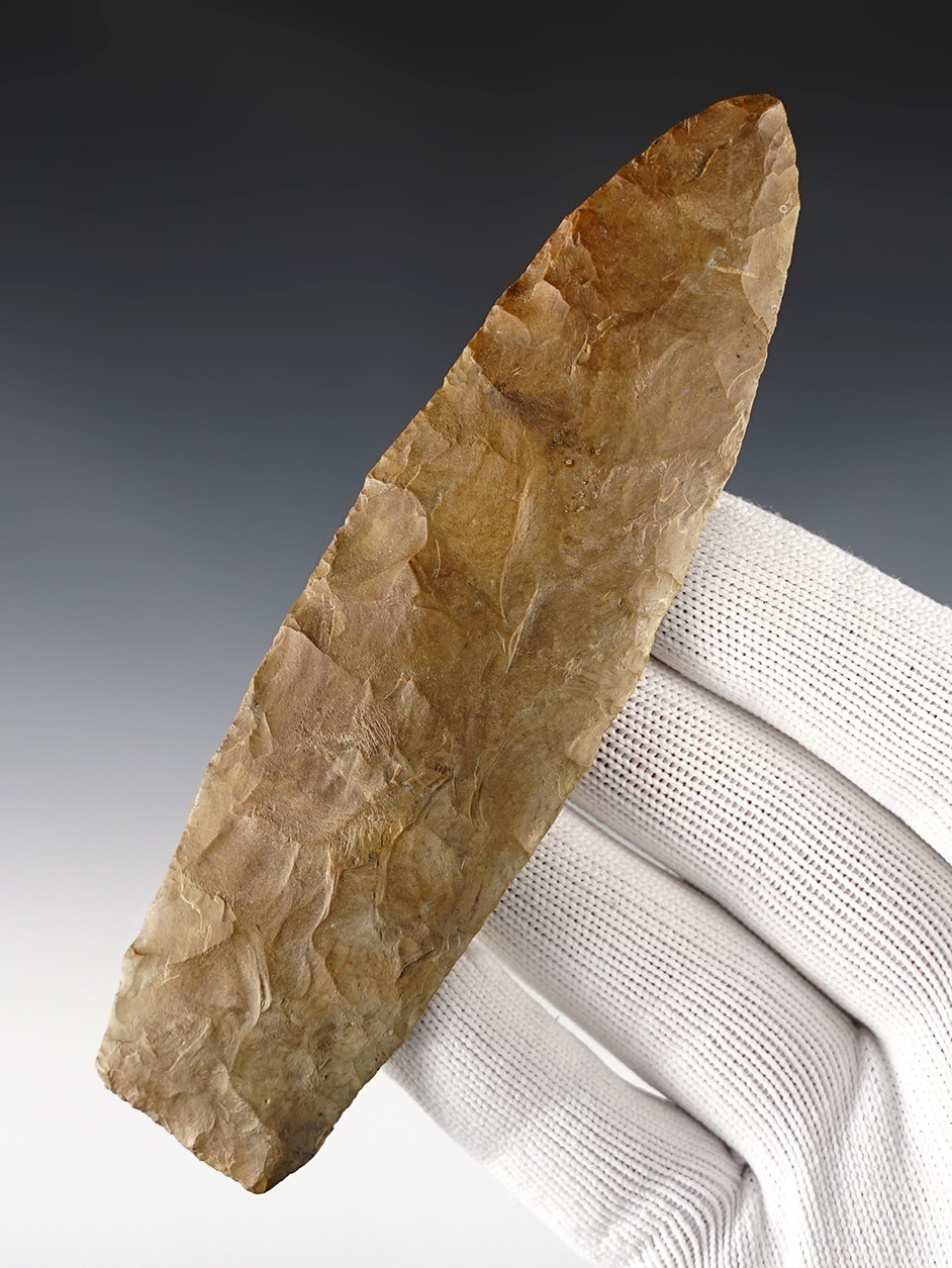 5 1/4" Benton Blade found in Davidson Co., Tennessee. Made from Ft. Payne Chert. Davis COA, G-9.