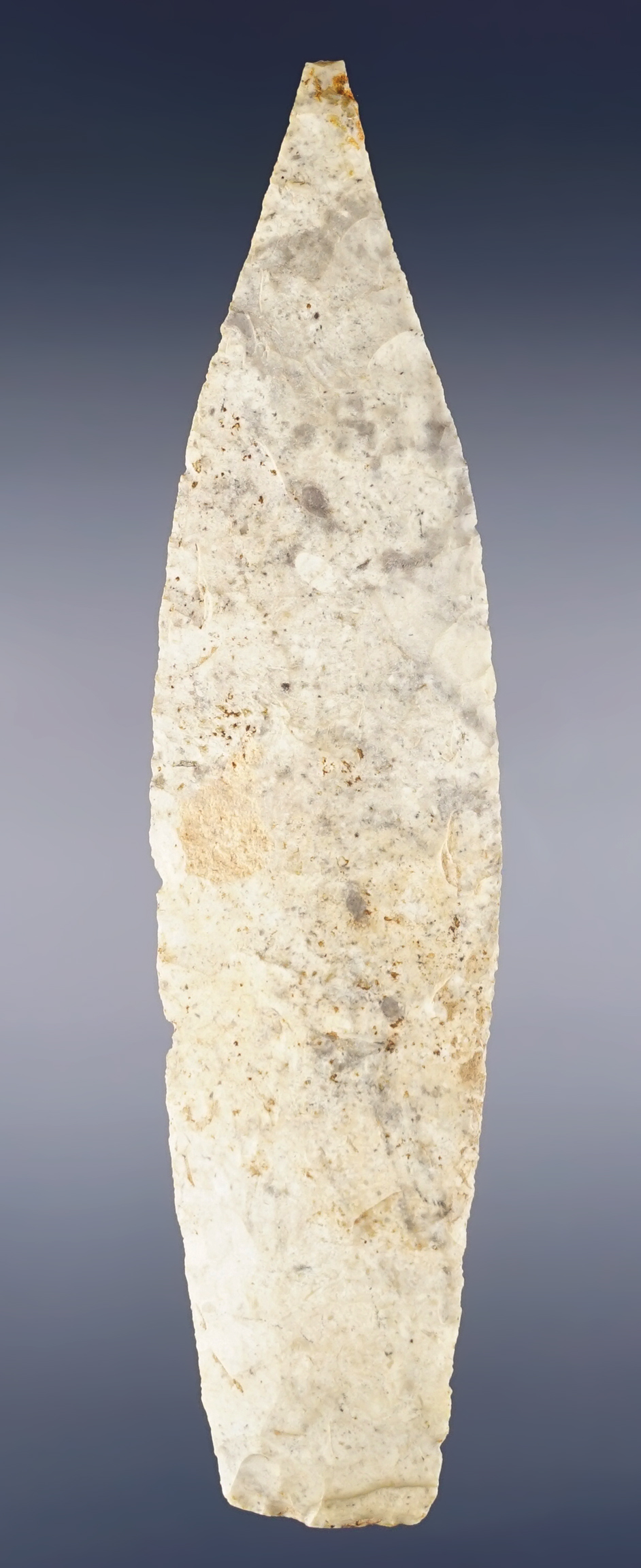 6 1/8" Sedalia recovered in Saline Co., Missouri. Made from Jefferson City Chert.
