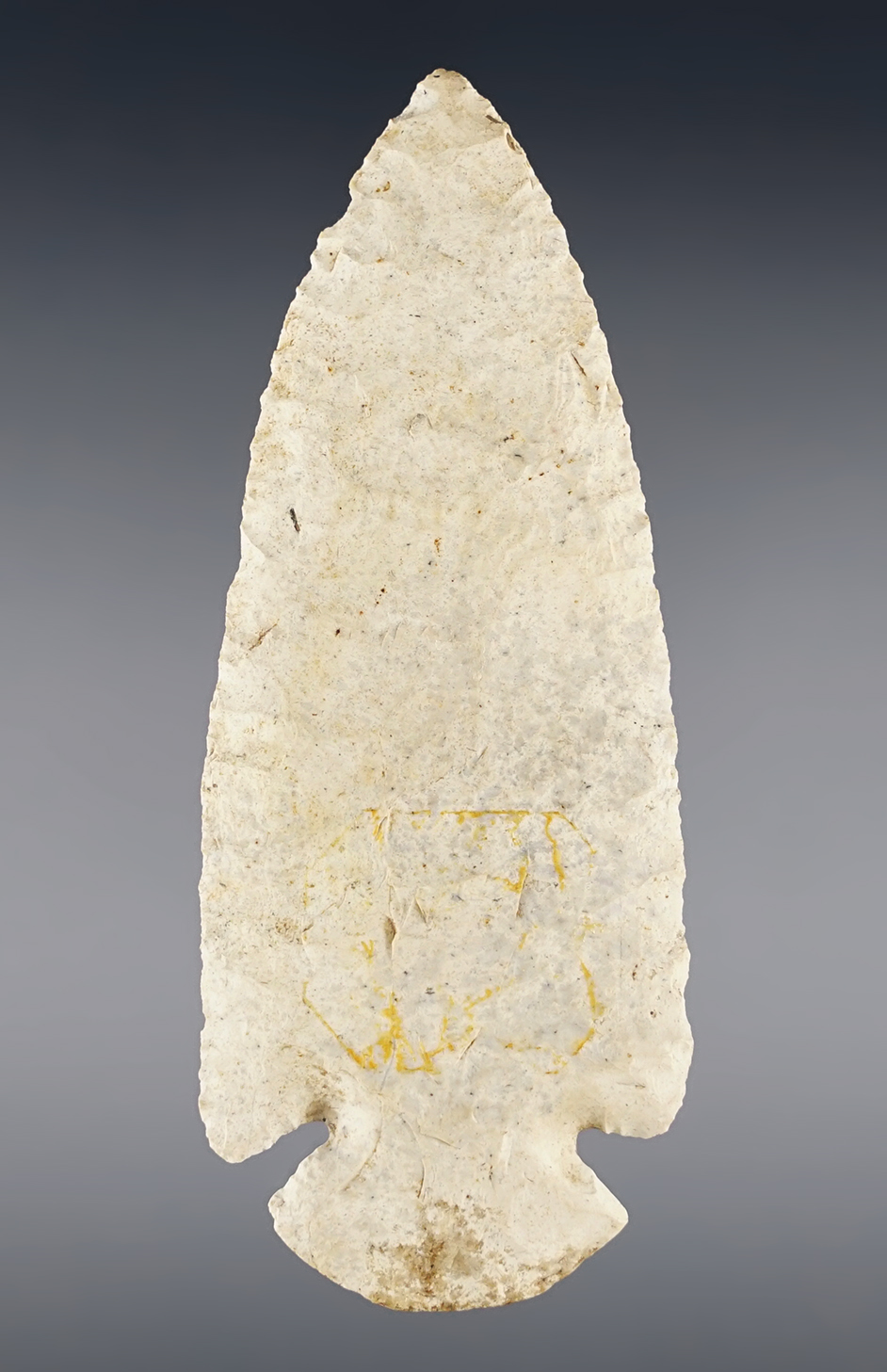 3 9/16" Dovetail in nice condition. Recovered in Fulton Co., Illinois. Made from Avon Chert.