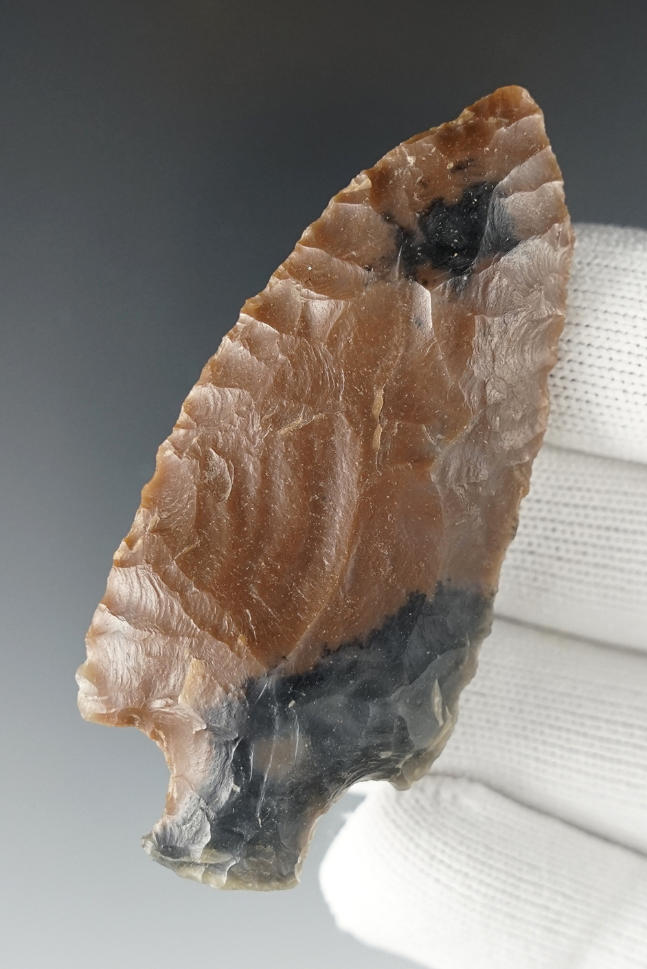2 7/8" fractured base knife made from attractive Brown and gray material - Tennessee.