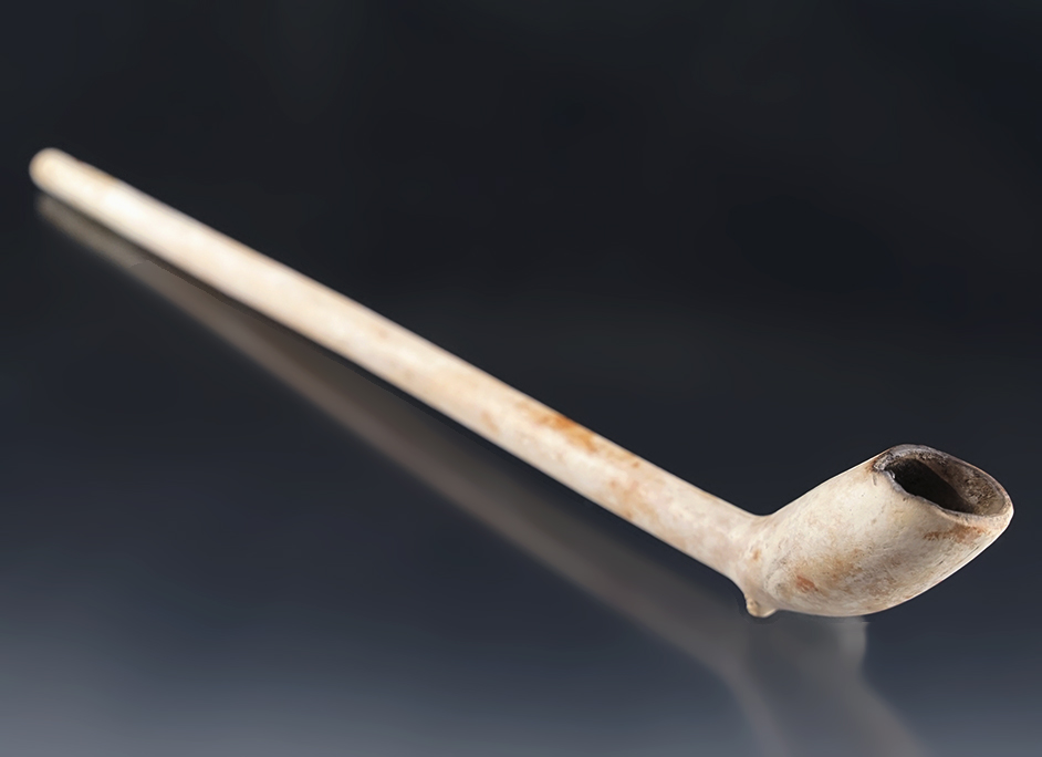 9 1/2" Tavern Pipe dating to the 1700's. Rare, complete stem.